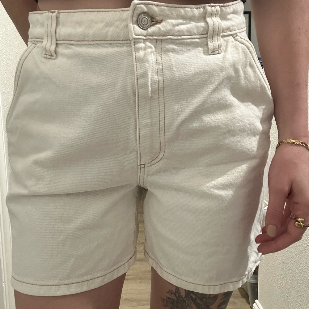 Cotton On Women's Off-White Jean Shorts